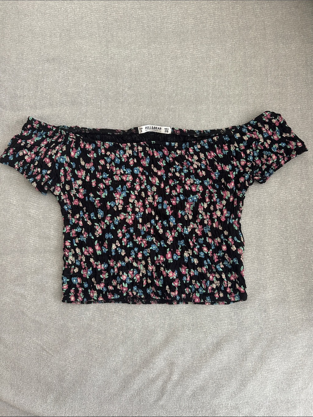 Pull&Bear Black Floral Off-Shoulder Smocked Crop Top